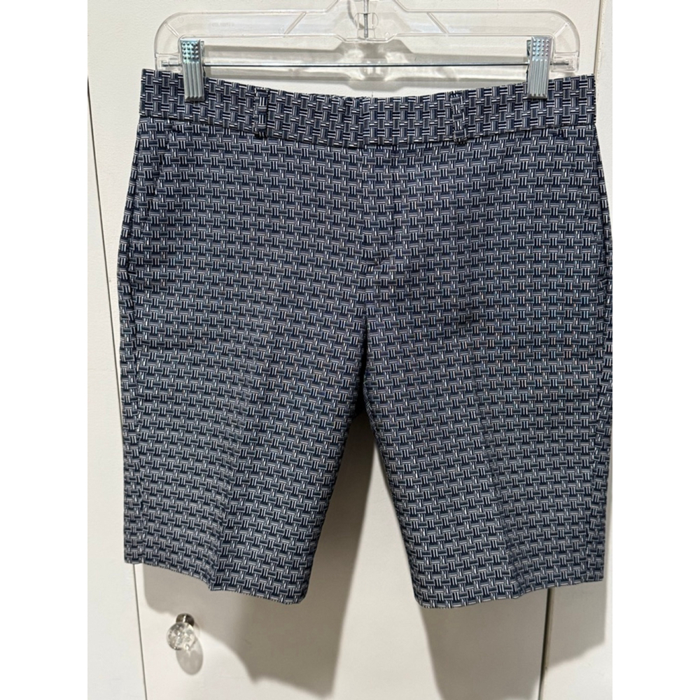 Women's Banana Republic Navy White woven Patterned Bermuda Shorts Size 2